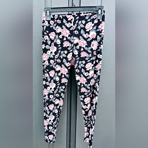 LARGE FLOWER PANTS - Picture 1 of 8
